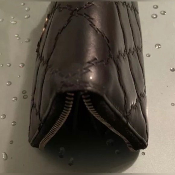 CHANEL Lambskin Quilted Large Gusset Zip Around Black Wallet Originally $1,150 - Picture 8 of 11